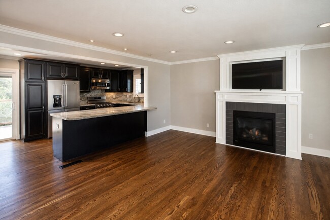 Photo - 3511 Hillcrest Dr