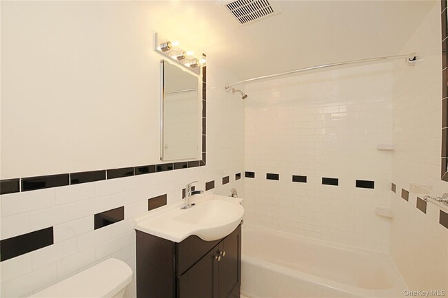 Photo - 121 Vincent Ave