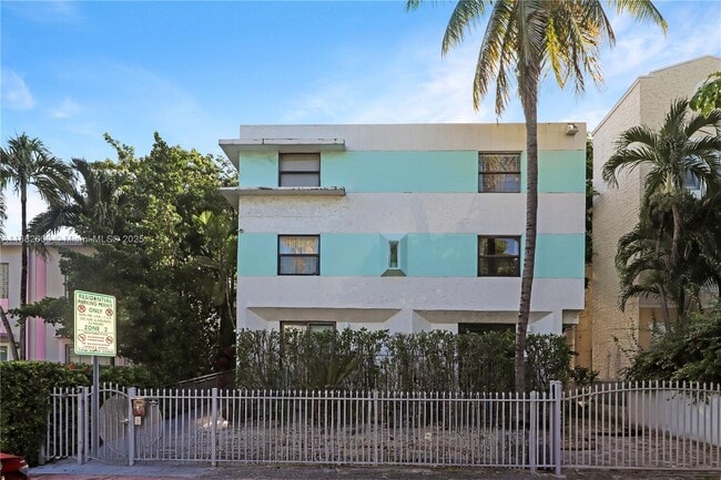 Photo - 753 Michigan Ave Unidad 3B