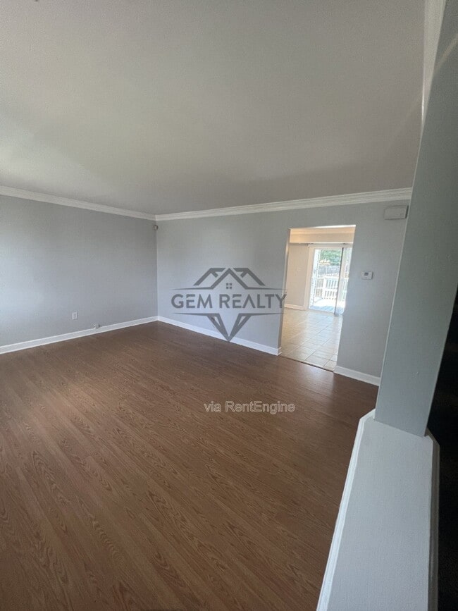 Photo - 5253 Daffodil Dr