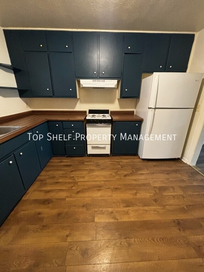 Photo - 2425 Welbeck Rd