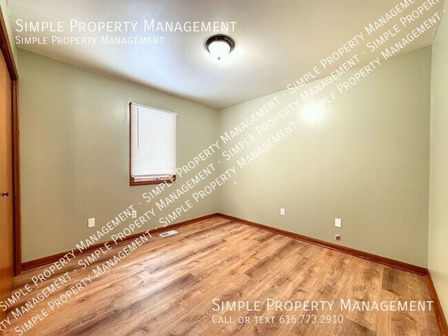 Photo - 1240 103rd Ave