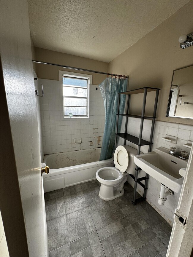 Photo - 1379 Ferguson Rd Unit 3