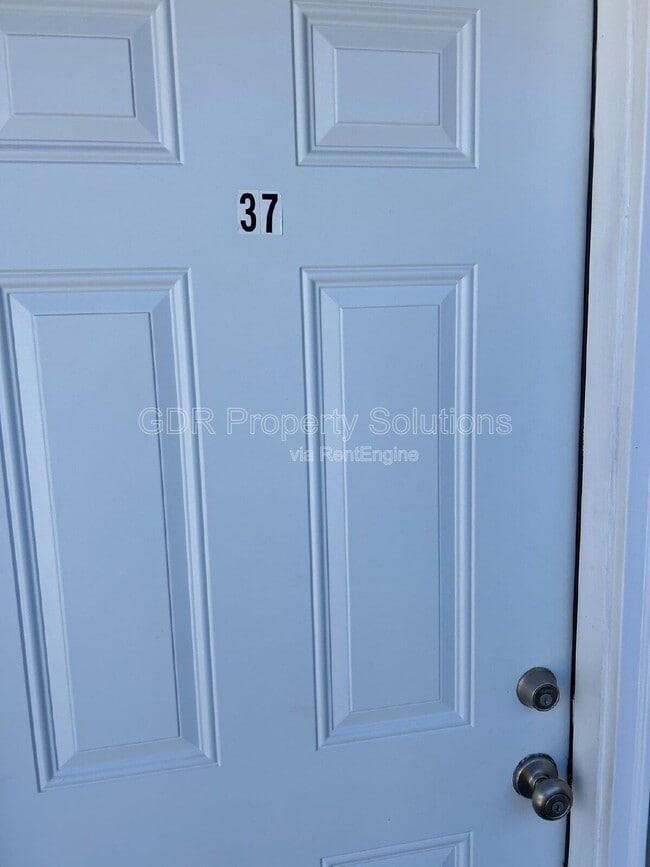 Building Photo - 401 14th St NW Unit 37