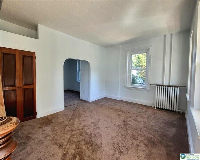 Photo - 817 Seneca St Apartment