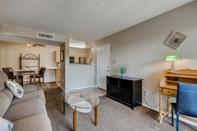 Photo - 950 Seven Hills Dr