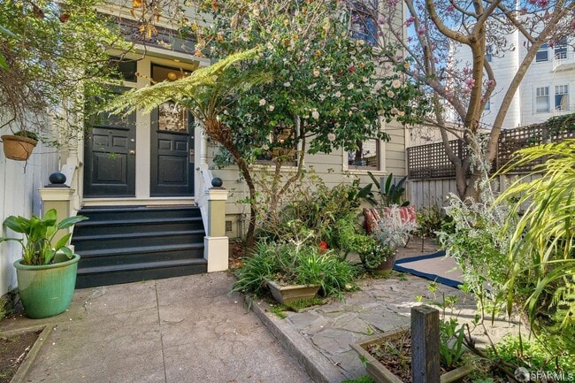 Building Photo - 38 Landers St Rental