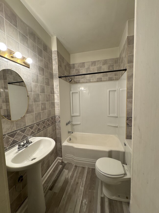 Photo - 360 Euclid Ave Unit A