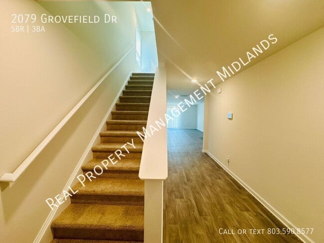 Photo - 2079 Grovefield Dr