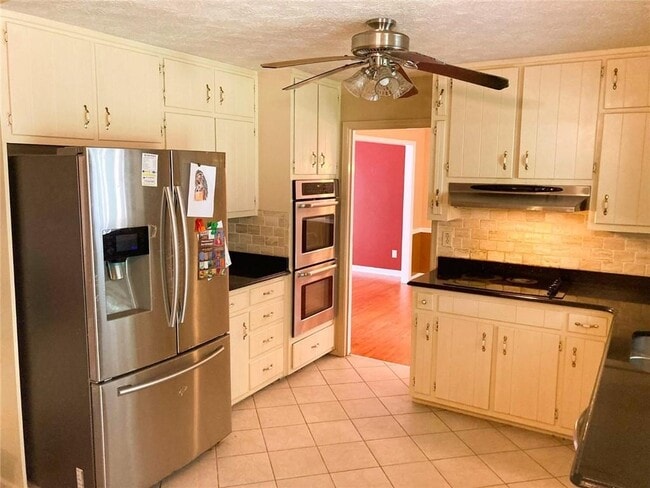 Photo - 2100 Old Forge Way