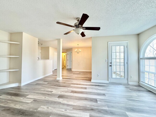 Photo - Immaculate 2 BR condo convenient to loop and I-40