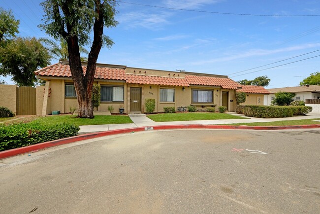900 N Harbor Blvd
