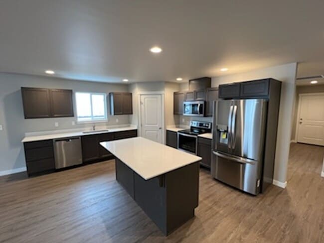 Photo - 1098 S New Oak Ln