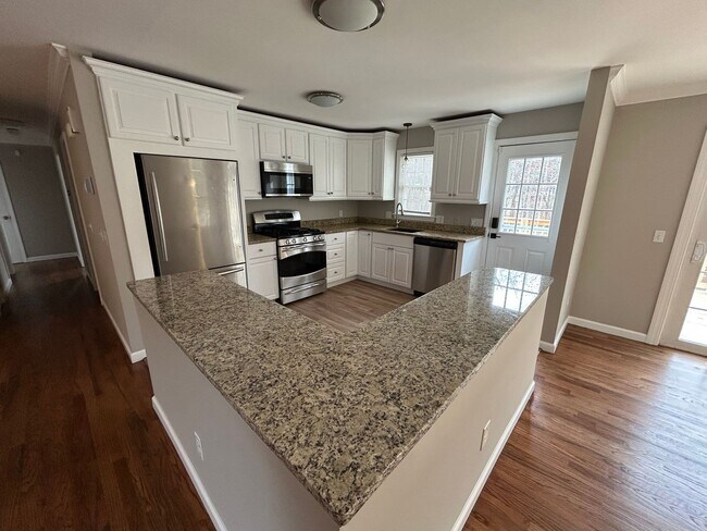 Photo - 3BR/2.5BA Home In Torrington