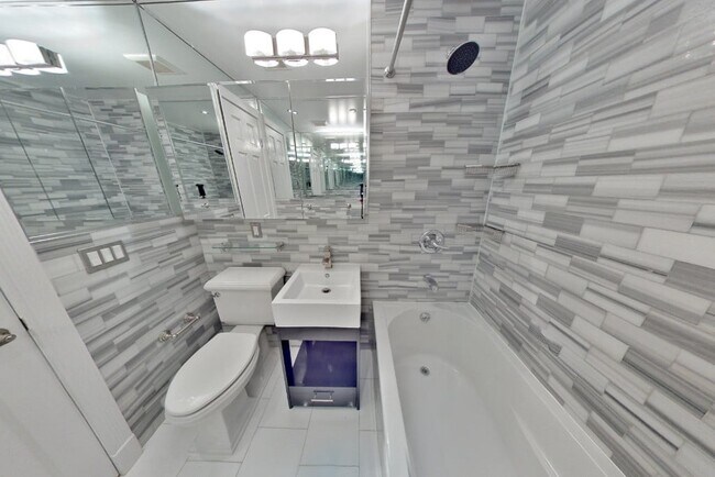 Photo - 334 E 100th St Unit 3B