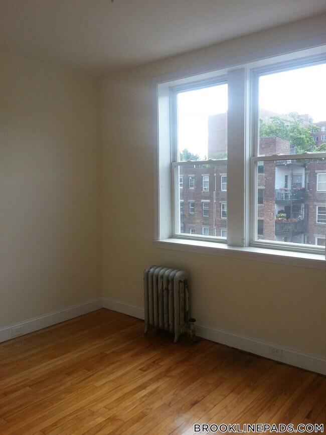 Photo - 66 Egmont St Unidad 6