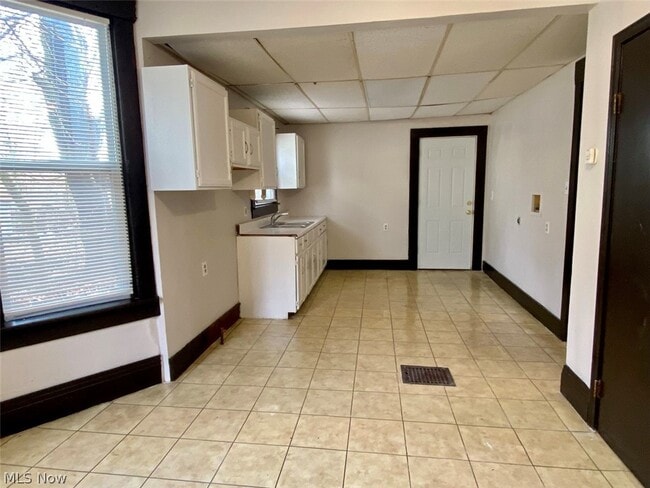 Photo - 390 Doyle St