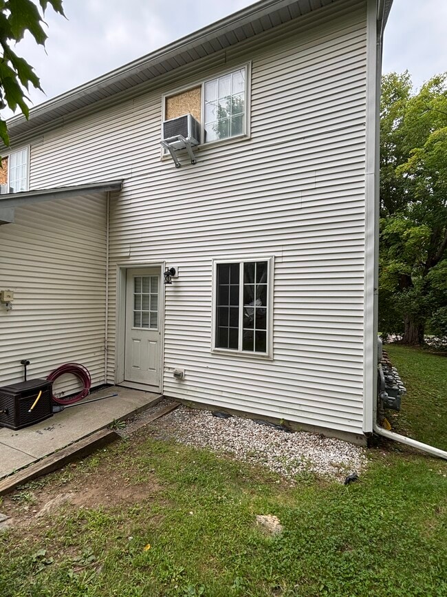 Photo - 203 S Main St Unit 1