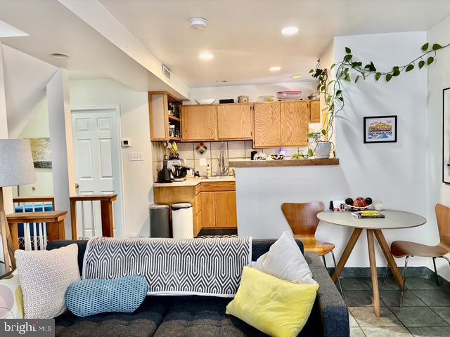 Photo - 2620 Poplar St Unit 2