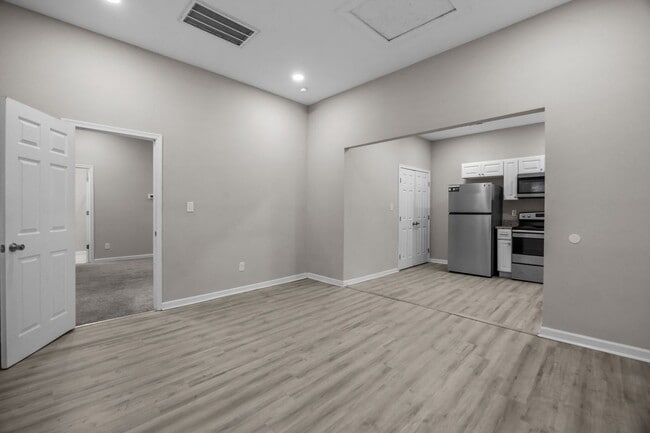 Photo - 126 Linden Ave Unit #2