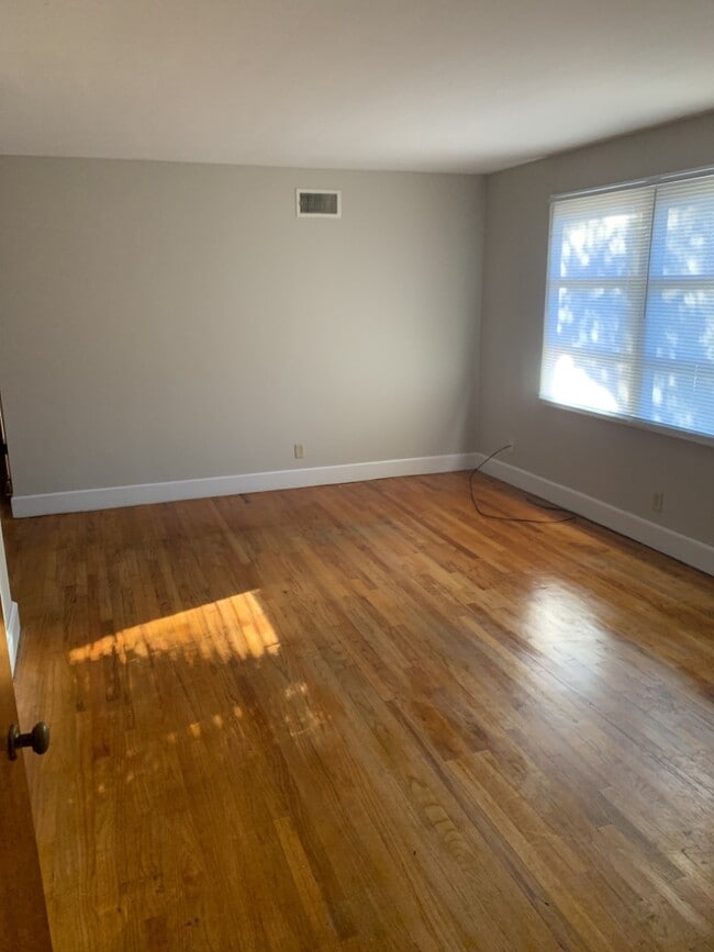 Photo - 3735 Bridlewood Dr