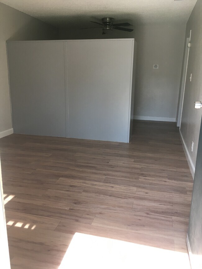 Photo - 1057 Helm Ave Apartments Unit 1123