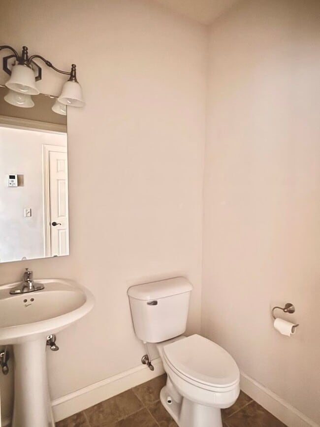 Photo - 708 Osborne St Unit 206
