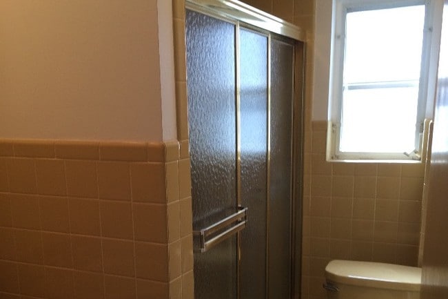Bath - 120 King St Unit 1