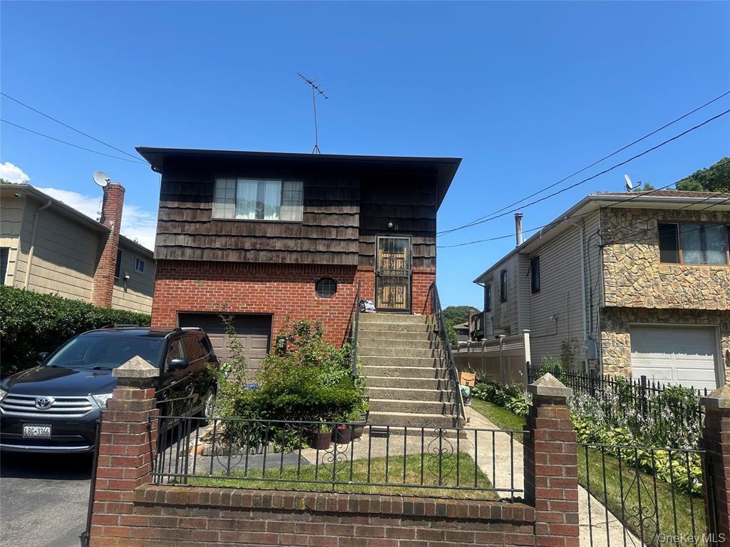 Photo - 8 Bainbridge St