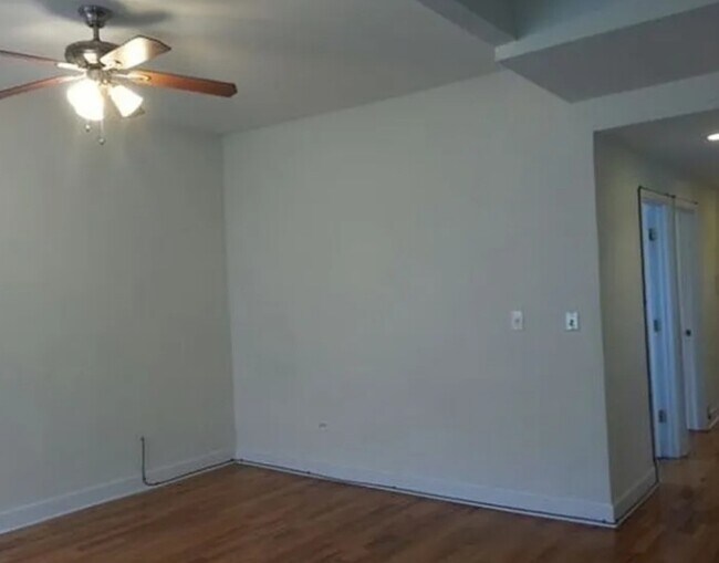 Photo - 6130 S Prairie Ave Unit 2