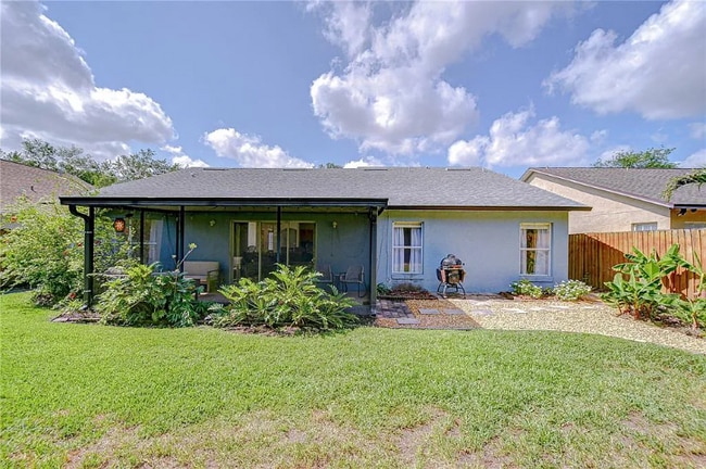 7107 Colonial Lake Dr