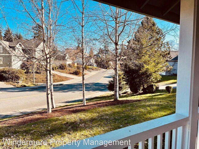 Photo - 3 br, 2.5 bath House - 1268 NE Cameo Ct