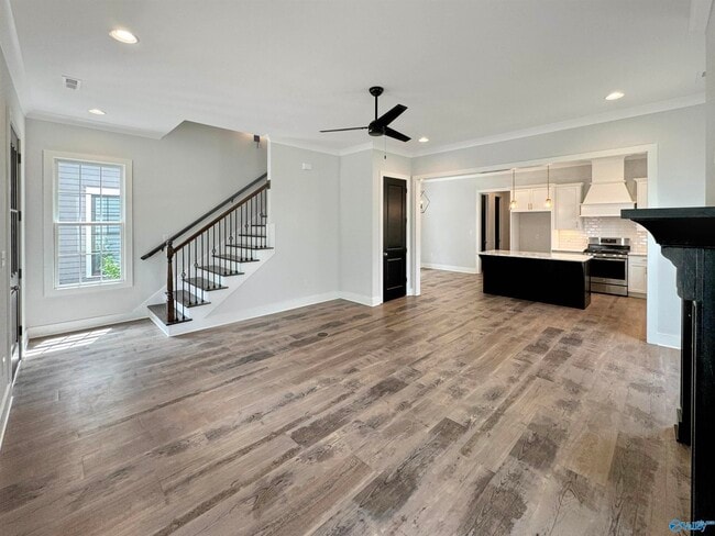 Photo - 223 Mission St