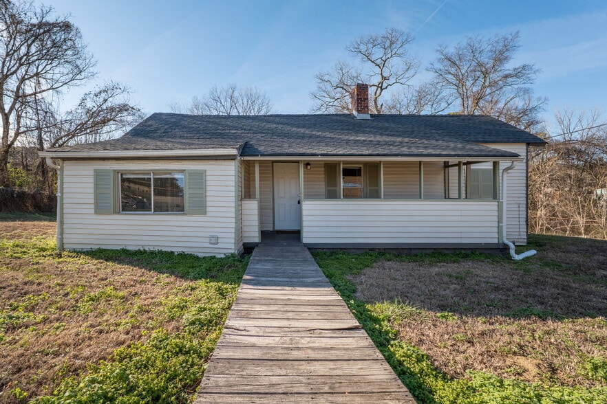 320 Old Pne Hl Rd