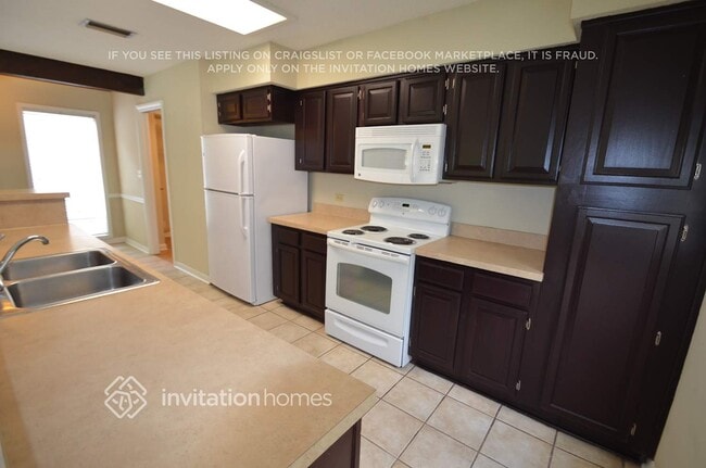 Photo - 985 Orangewood Rd