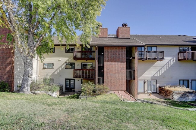 Photo - Penthouse level condo with views of canal and trail!