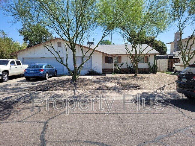 Photo - 2605 S Rita Ln House