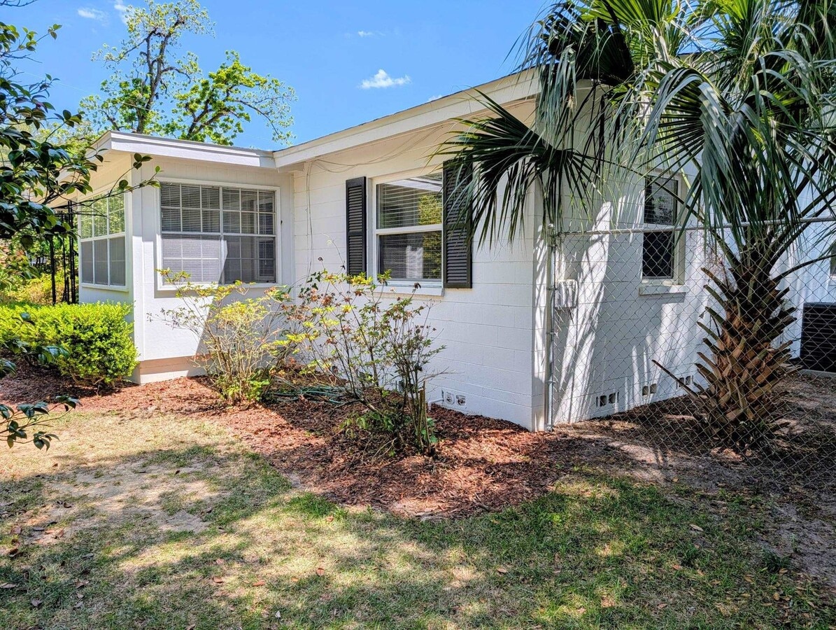 Photo - 219 W 7th Ave