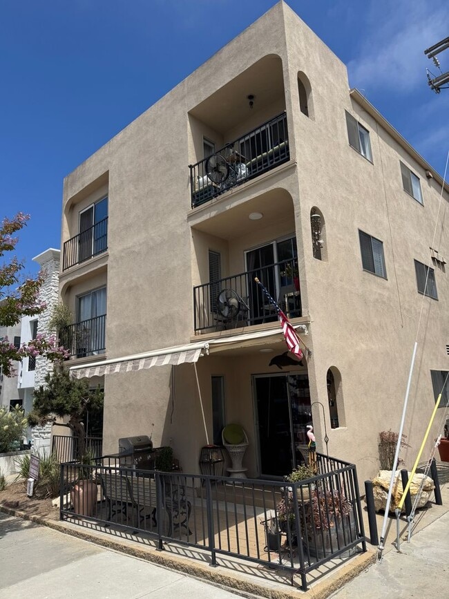 112 2nd St Unidad 4