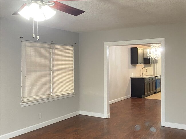 Photo - 6602 Ariel St