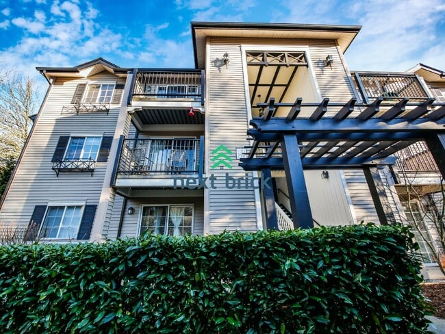 Building Photo - Beds and 1 Bath Kirkland Condo is Available for Rent!