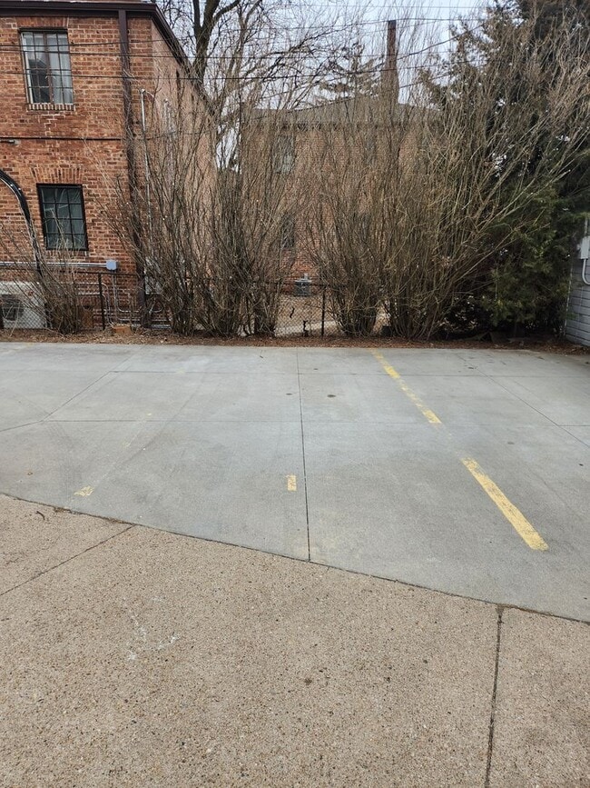 Photo - 4907 Underwood Ave Unidad 3 - Basement