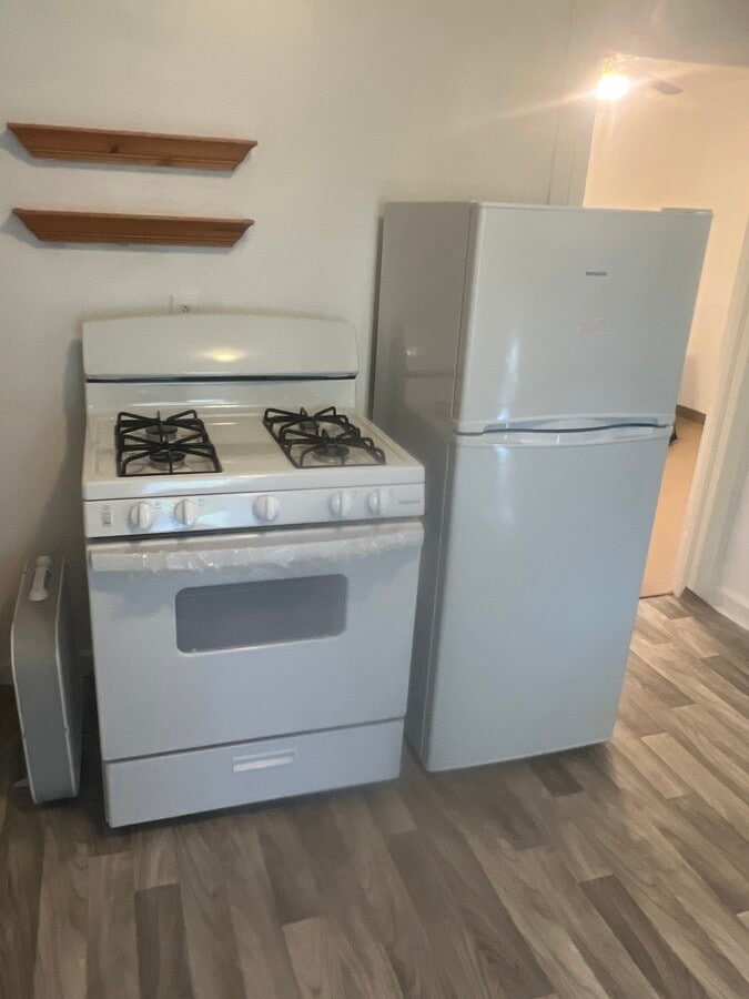 Photo - 1068 Washington Ave Unit Apt 4