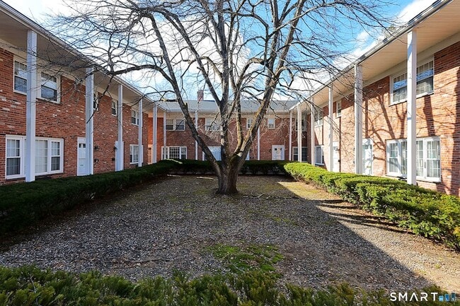 Photo - 44 Garden St