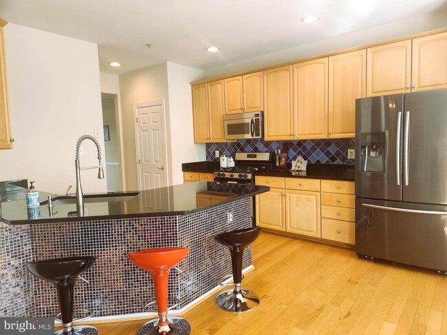 Photo - 917 Crestfield Dr