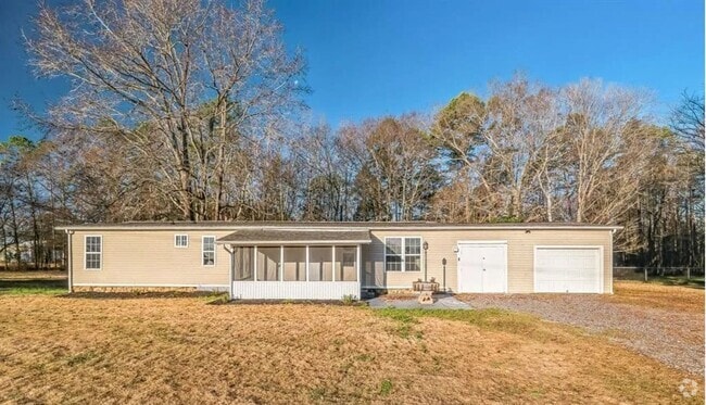 Building Photo - Welcome to this Newly renovated  3 bedroom... Rental