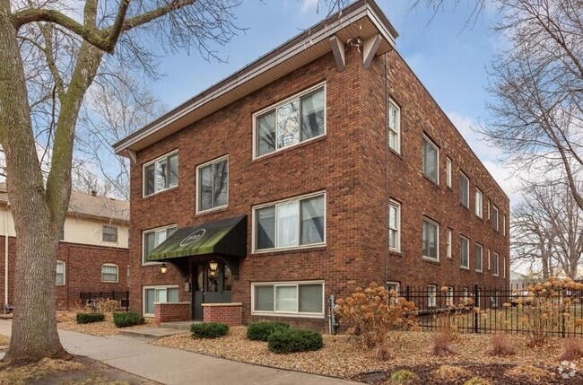 Building Photo - 1610 Charles Rental