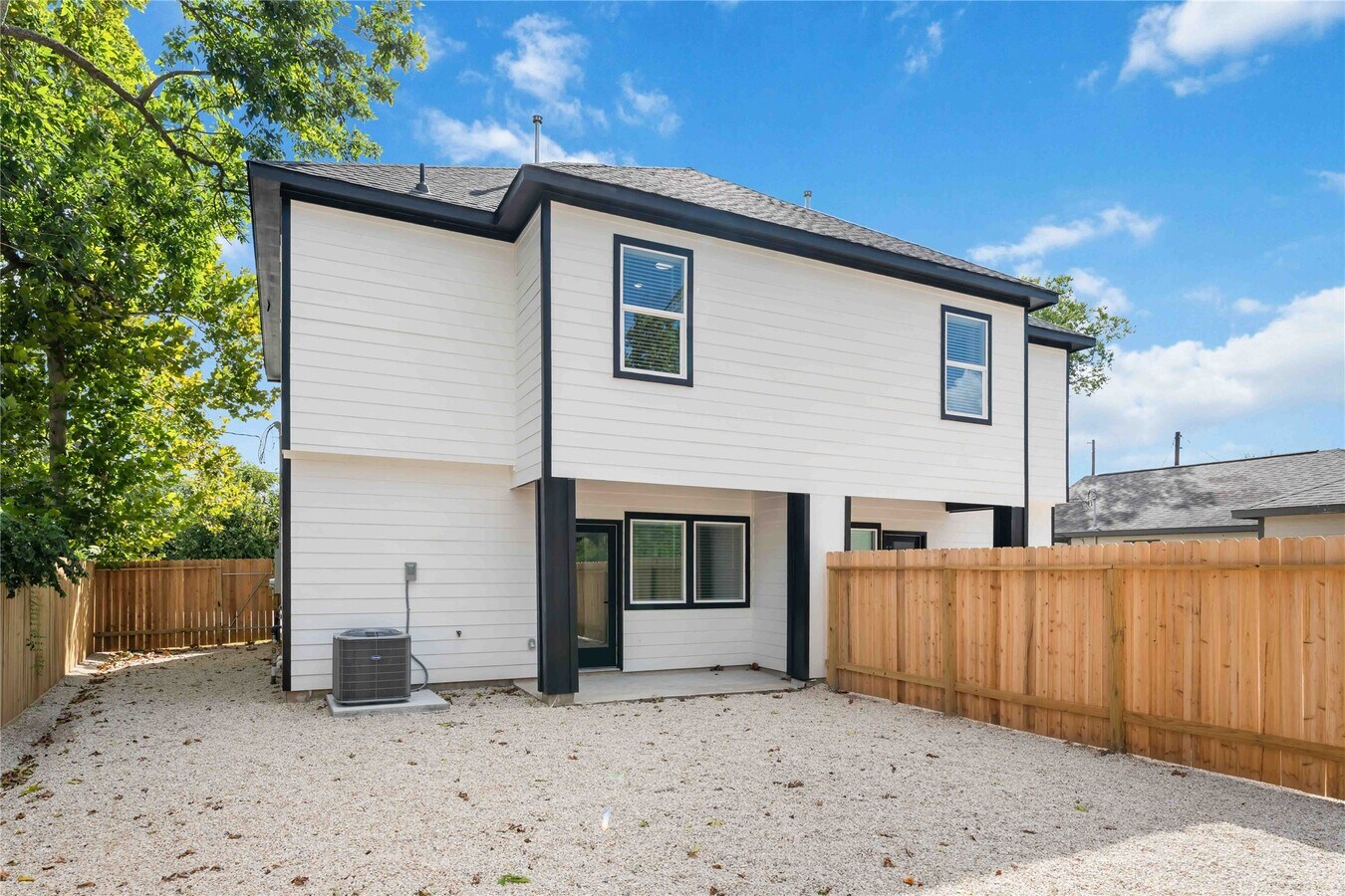 Photo - 6909 S Hall St