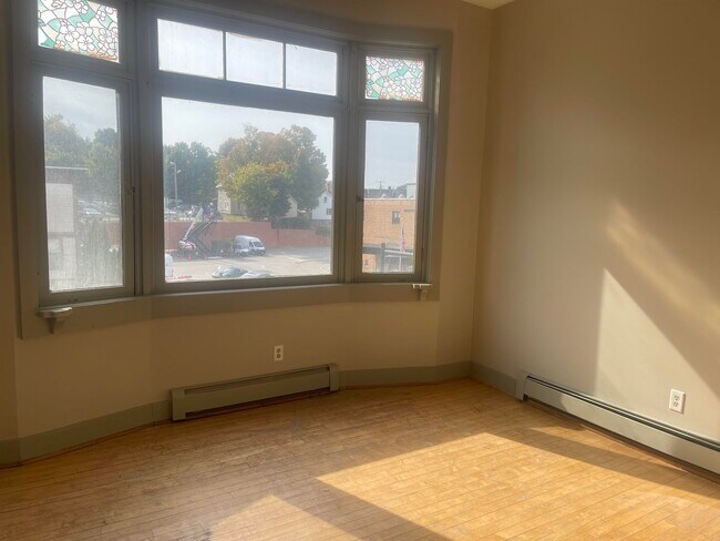 Photo - 408 Central St Unit 6