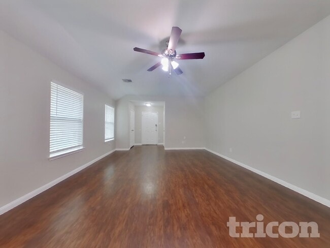 Photo - 21419 Palma Grove Way